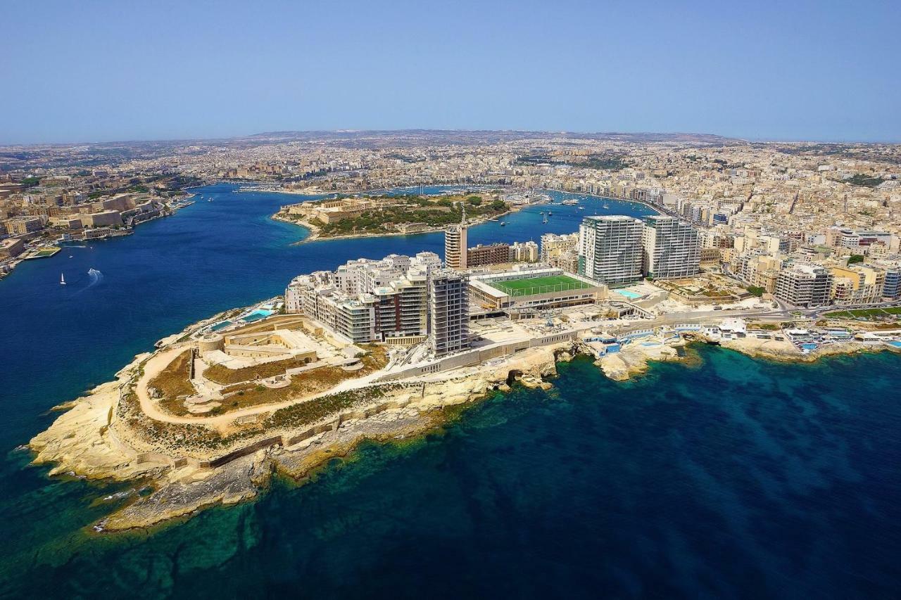 Gorgeous Apartment With Terrace In Fort Cambridge, Pool Sliema Exterior photo