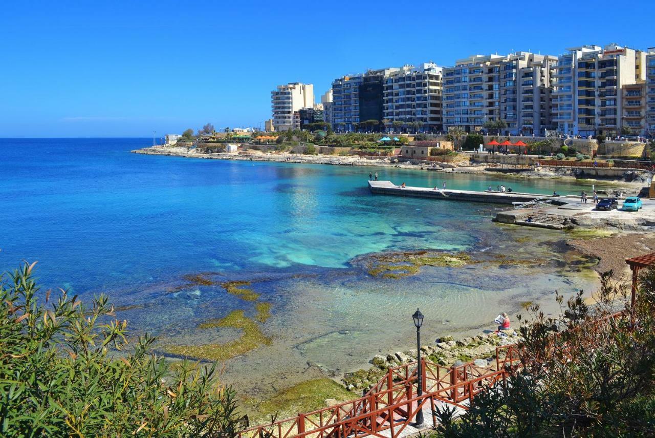 Gorgeous Apartment With Terrace In Fort Cambridge, Pool Sliema Exterior photo